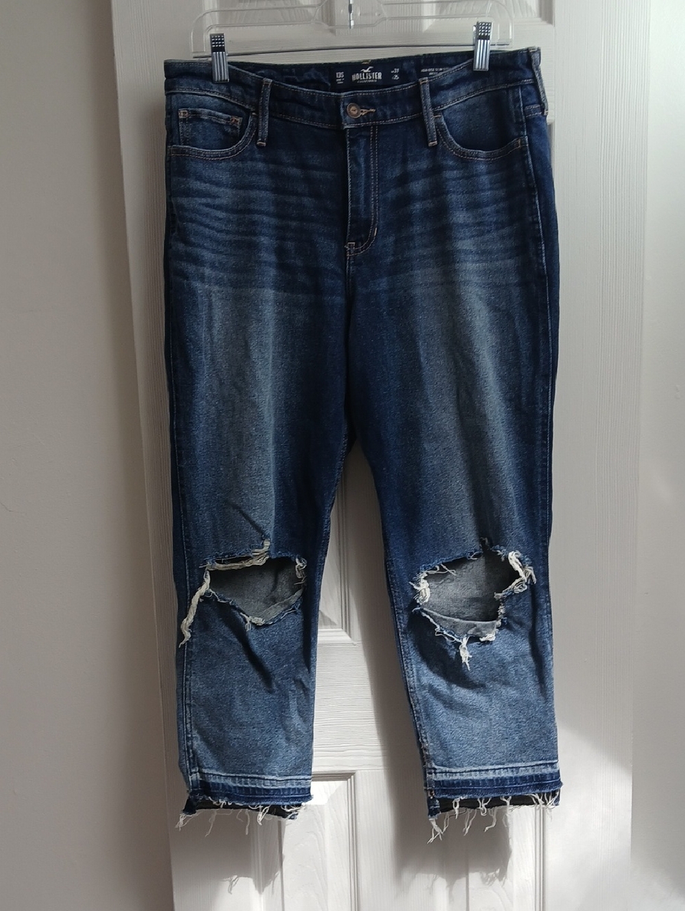 Hollister High Rise Slim Straight Vintage Stretch Cropped Distressed‎ Jeans 13S
